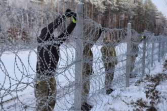Пограничники показали, как укрепляют границу со стороны Беларуси / Фото: ГПСУ Украинские пограничники показали, как обустраивают государственный рубеж на границе с Беларусью