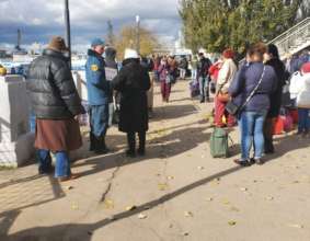 Під Херсоном посилили перевірки "евакуйованих" людей/Фото: Юрій Соболевський Під Херсоном посилили перевірки "евакуйованих" людей/Фото: Юрій Соболевський