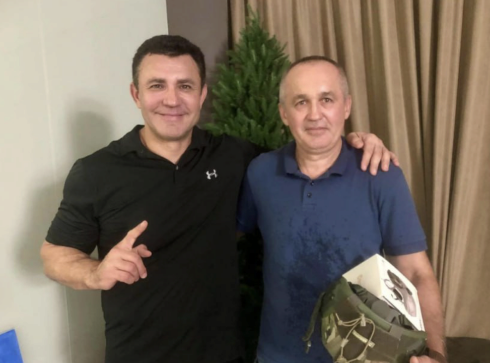 Георгій Мазурашу відвідав закритого на домашній арешт нардепа Миколу Тищенка Нардеп Георгій Мазурашу відвідав закритого на домашній арешт нардепа Миколу Тищенка
