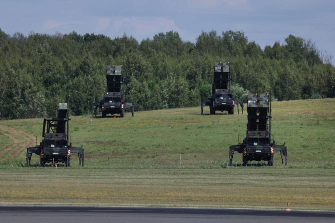 Незабаром Україна отримає від Румунії нову систему протиповітряної оборони Patriot – Умєров