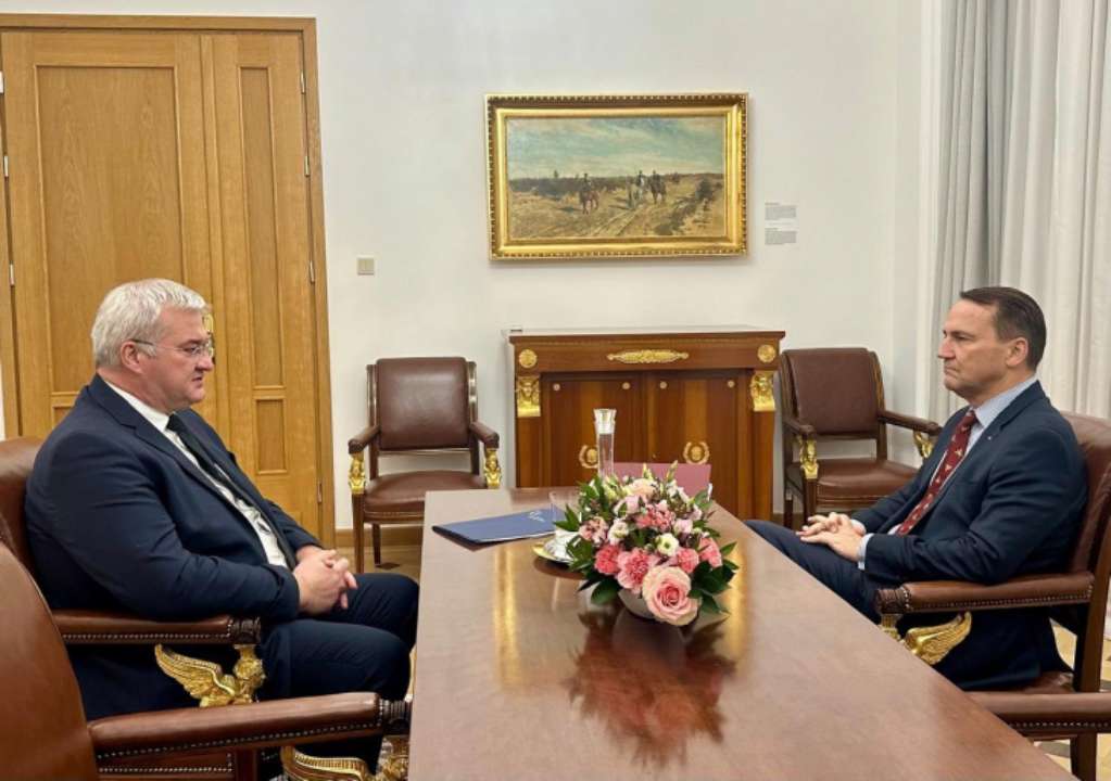 Глави МЗС України та Польщі: Ми рішуче налаштовані вирішити спірні питання нашого спільного минулого