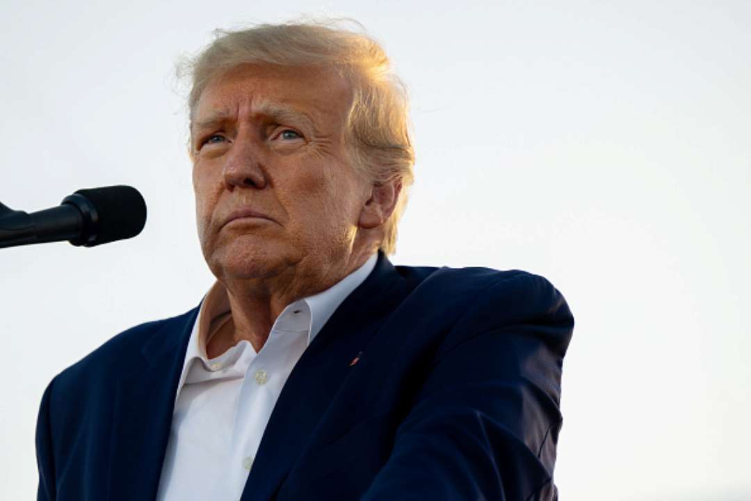 Сын Трампа встретился с жителями Гренландии/Фото: Getty Images Сын Трампа встретился с жителями Гренландии. Видео