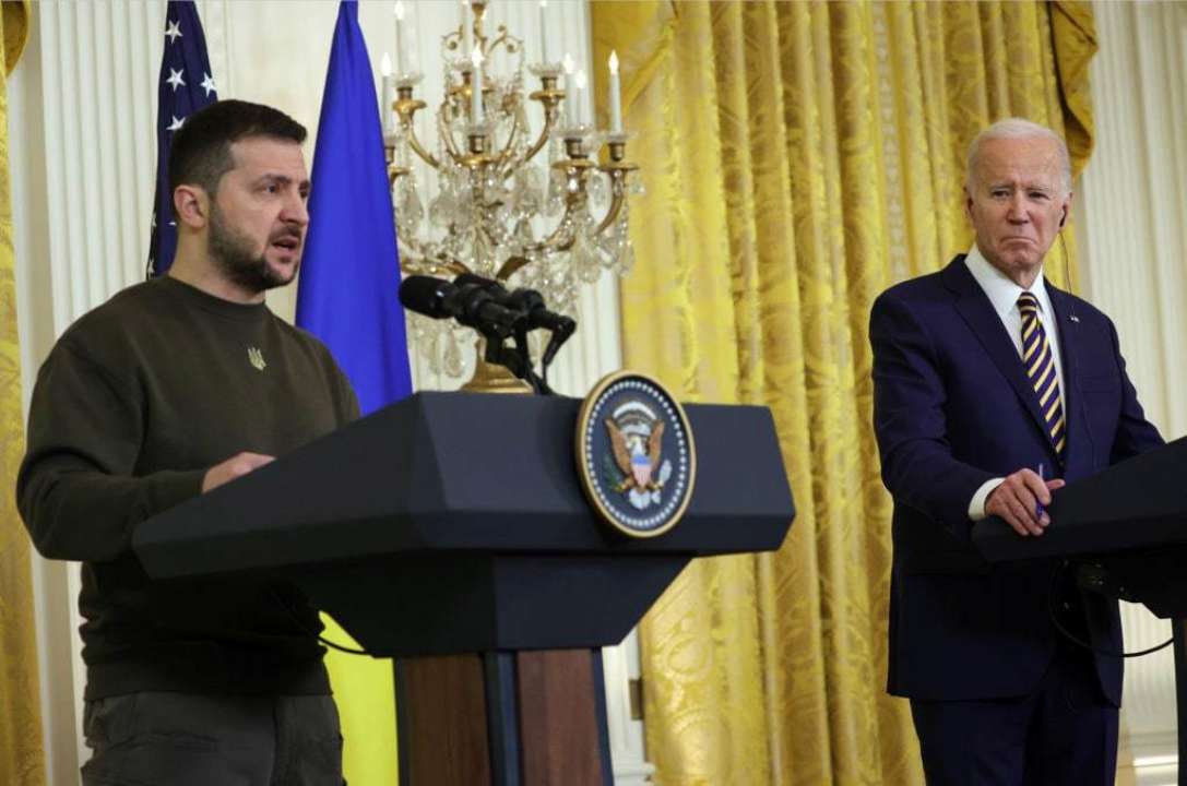 Почему Украина до сих пор не получила ленд-лиз от США