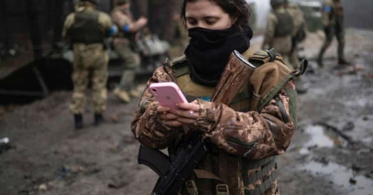 О чем нельзя спрашивать военных/Фото: Republic World О чем нельзя говорить с военными по телефону, чтобы им не навредить. Видео