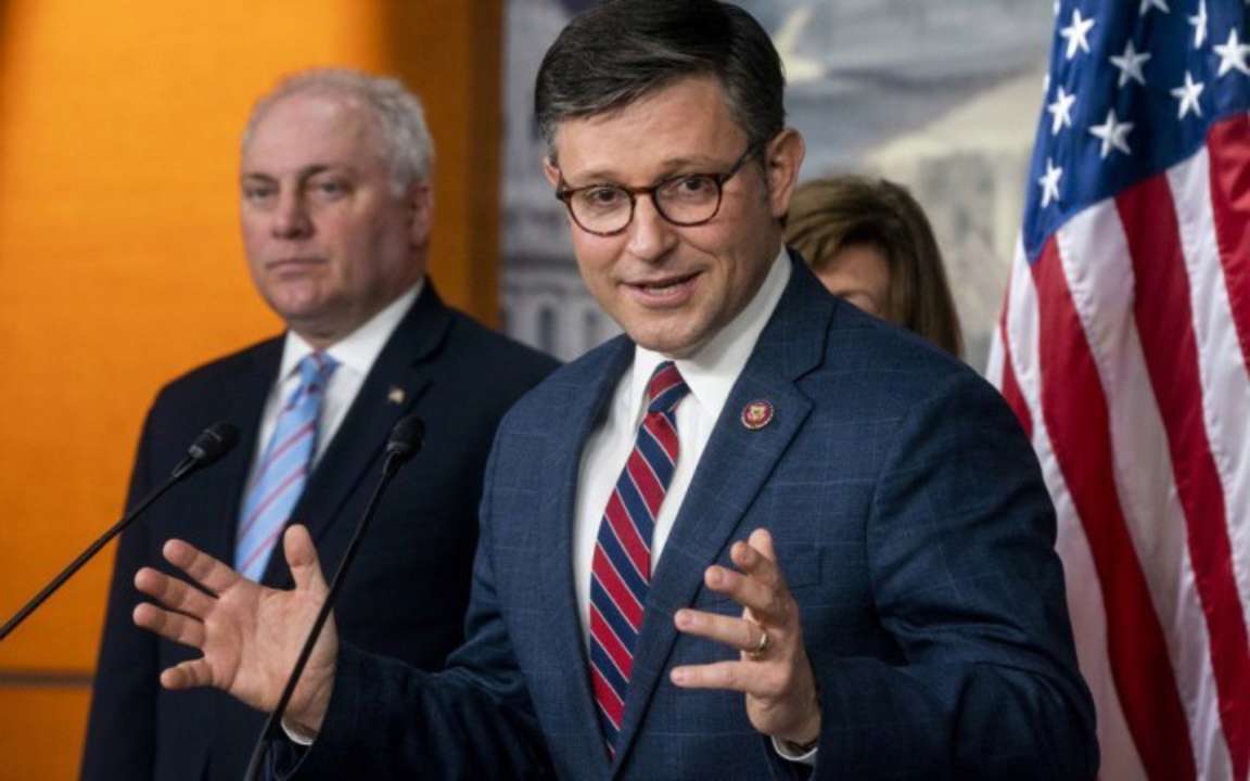 Палата представителей США не рассмотрела законопроект о помощи Украине/Фото: EPA/UPG Палата представителей США ушла на каникулы, помощь для Украины снова откладывается