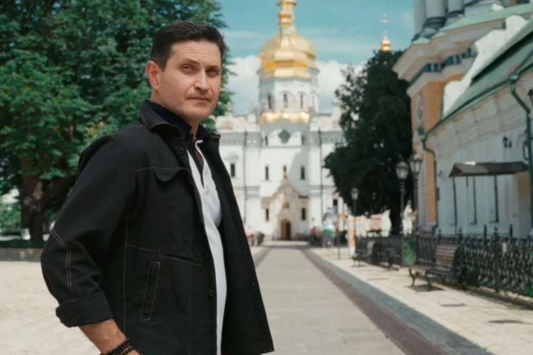 Ахтем Сеїтаблаєв розповів про повернення "Кримських скарбів" / Скриншот из видео "Кримські скарби вдома": Ахтем Сеїтаблаєв у відео МКІП розповів про повернення культурної спадщини