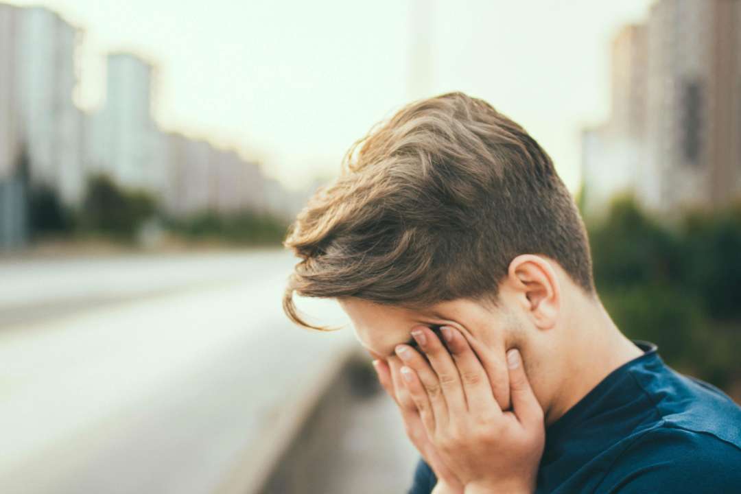 Фото: Unsplash/ Автор - Doğukan Şahin Как самостоятельно снять напряжение глаз