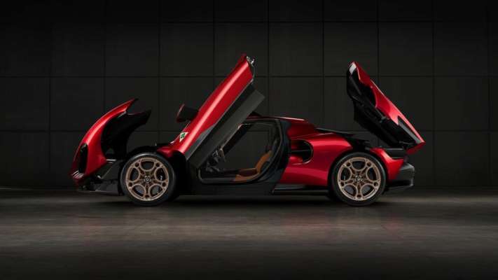 Фото: Alfa Romeo Справжній пересувний шедевр: Alfa Romeo представила лімітований суперкар 33 Stradale