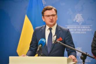 У Макрона достаточно политического веса для восстановления мира на Донбассе — Кулеба У Макрона достаточно политического веса для восстановления мира на Донбассе — Кулеба