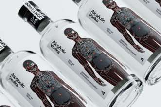 Фото: Alcoholic Vodka Честность и маркетинг: в Швеции выпустили водку, которая призывает ее не пить