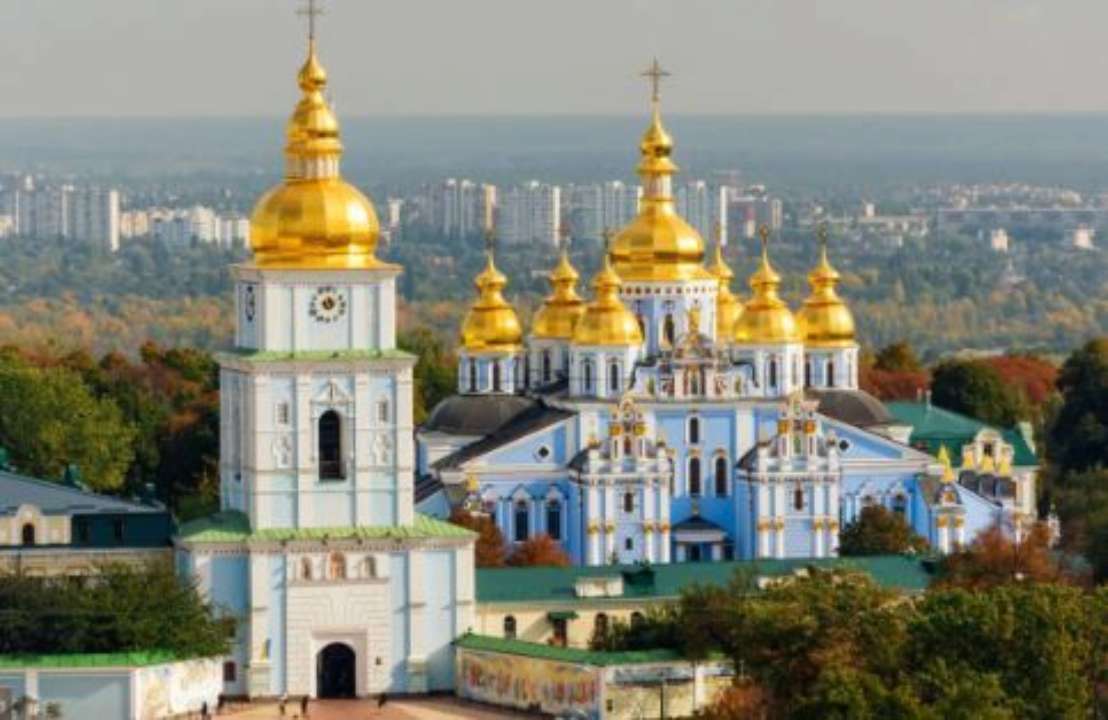 Доверие украинцев к церкви на уровне как к ВСУ, так и волонтерам Доверие украинцев к церкви на уровне как к ВСУ, так и волонтерам