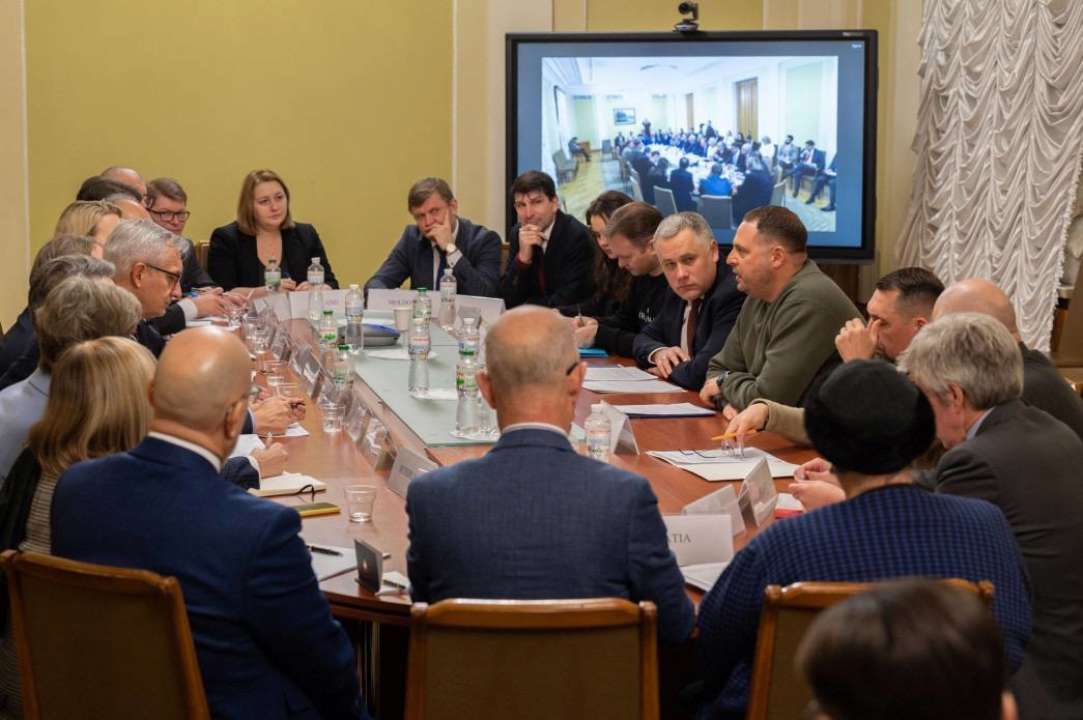 Ермак провел второе заседание рабочей группы, по реализации девятого пункта украинской "формулы мира"/Фото: Андрей Ермак Ермак провел второе заседание рабочей группы, по реализации девятого пункта украинской "формулы мира"/Фото: Андрей Ермак