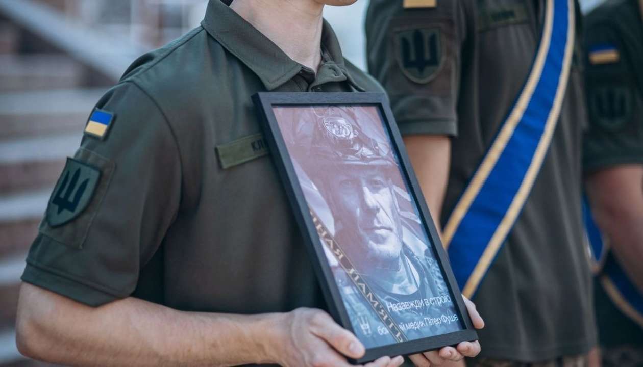 В Києві попрощалися з бойовим медиком з Британії, Пітером Фуше
