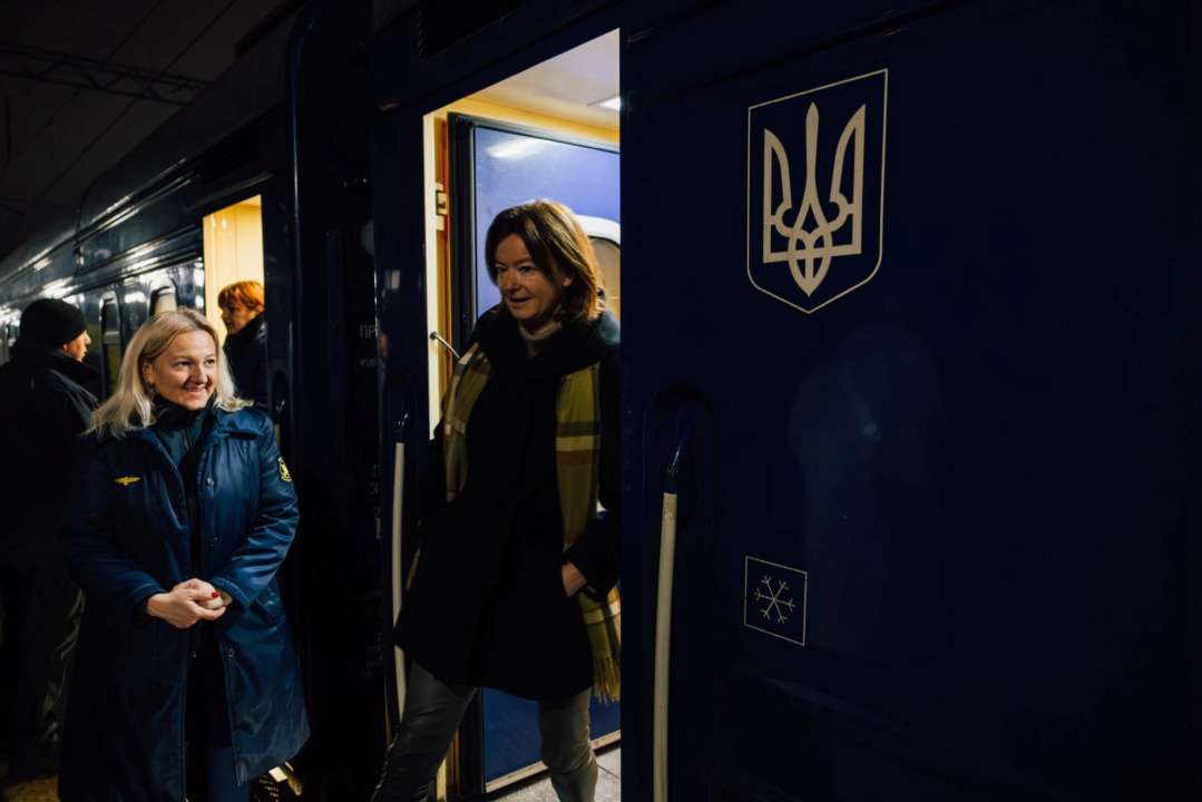 Глава МЗС Словенії прибула до Києва/Фото: MZEZ_RS Глава МЗС Словенії прибула до Києва