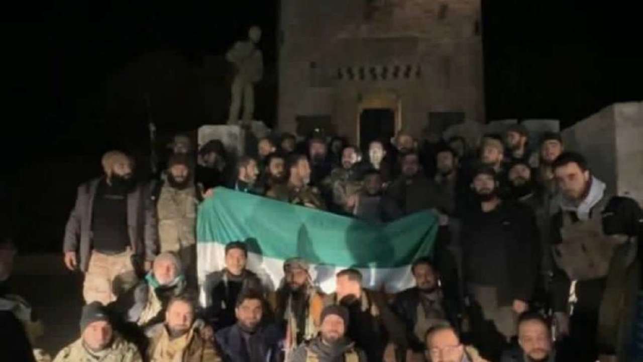 Анкара не має стосунку до боїв у Сирії - глава МЗС Туреччини Анкара не має стосунку до боїв у Сирії - глава МЗС Туреччини