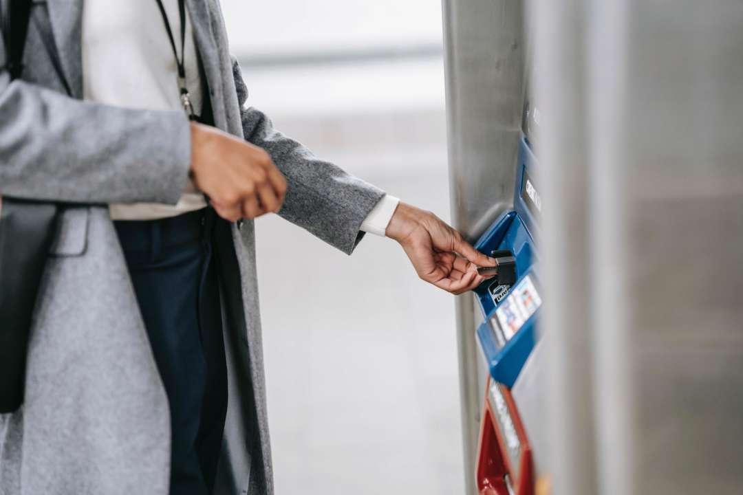 Джерело:pexels.com/ Ono Kosuki Банкомат