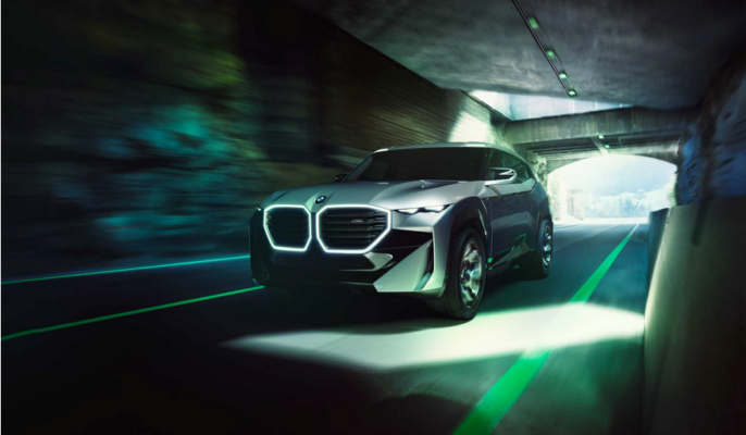 фото: BMW BMW представила свій найпотужніший кросовер з величезними "ніздрями"