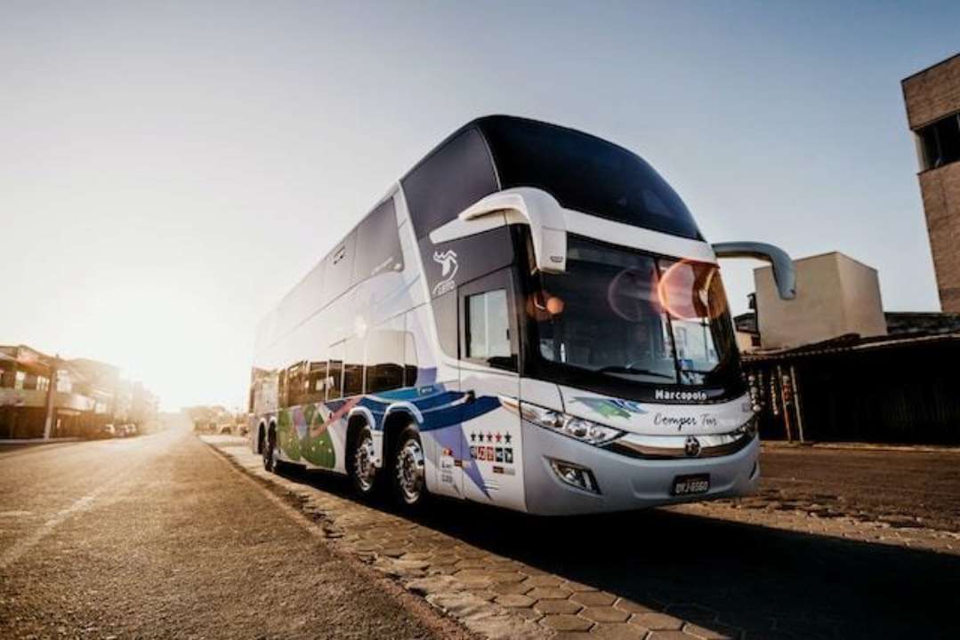 Туристический автобус
