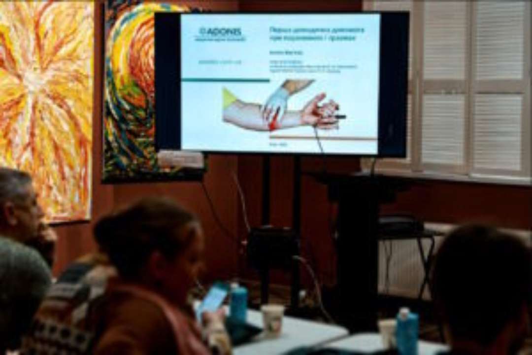 В Experts Club провели семінар з домедичної допомоги для журналістів В Experts Club пройшов семінар із домедичної допомоги для журналістів та блогерів