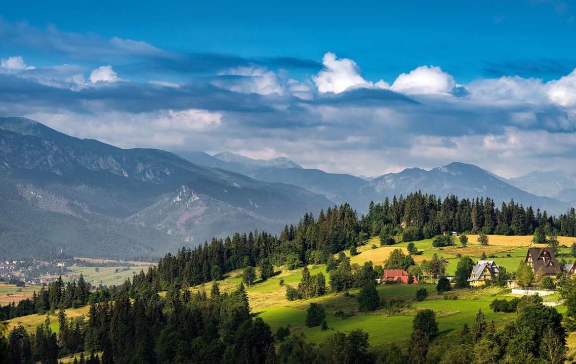 (Фото: Pixabay/Автор - Arek Socha) Ні грошей, ні відпочинку: як туристам не потрапити у пастку до шахраїв