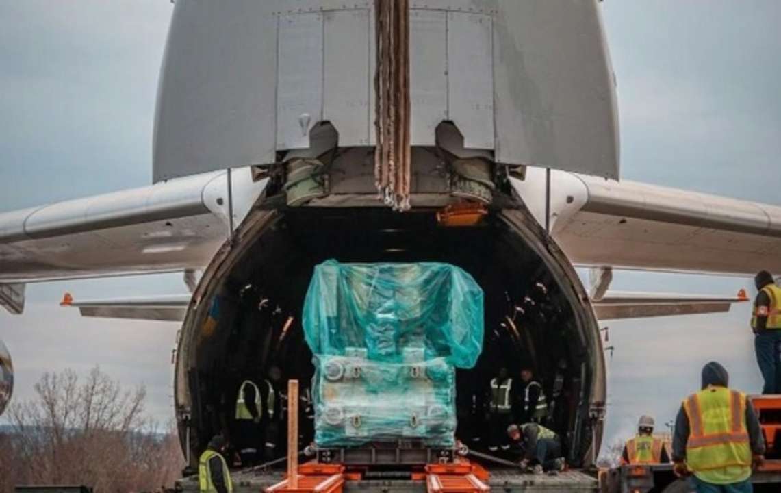 Фото: antonov.com Украинские самолеты "Авиалиний Антонова" доставили в США оборудования для вакцины от коронавируса