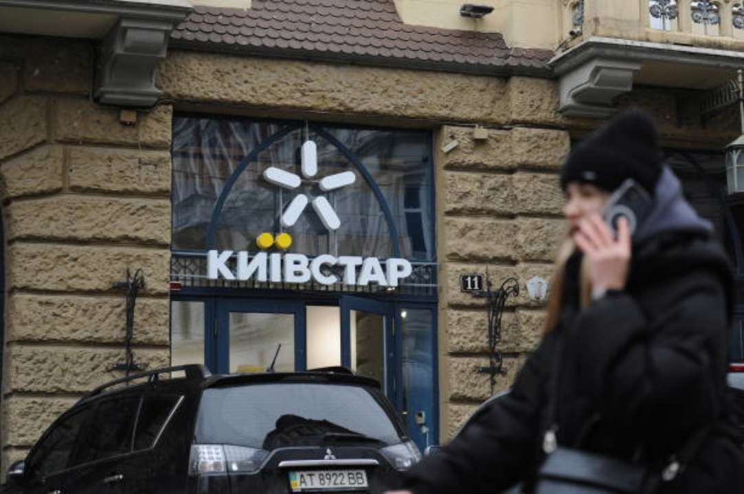"Київстар" компенсує абонентам збій і виділить 100 млн грн на ЗСУ