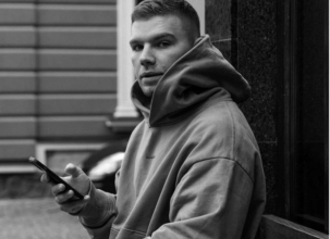 Андрей Гонковский/Фото: Instagram gonkovskiy “Привело к очень конкретным угрозам для моей семьи”: муж Пренткович решил покинуть Украину