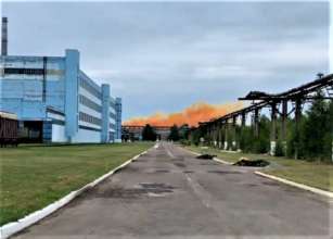 Скріншот з відео: Instagram/tipove_rivne Аварія на "Рівнеазоті": українців попередили про загрозу кислотних дощів через викид газу