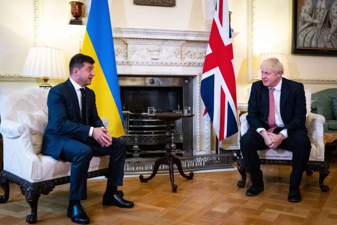 Зеленский выступил перед парламентом Британии