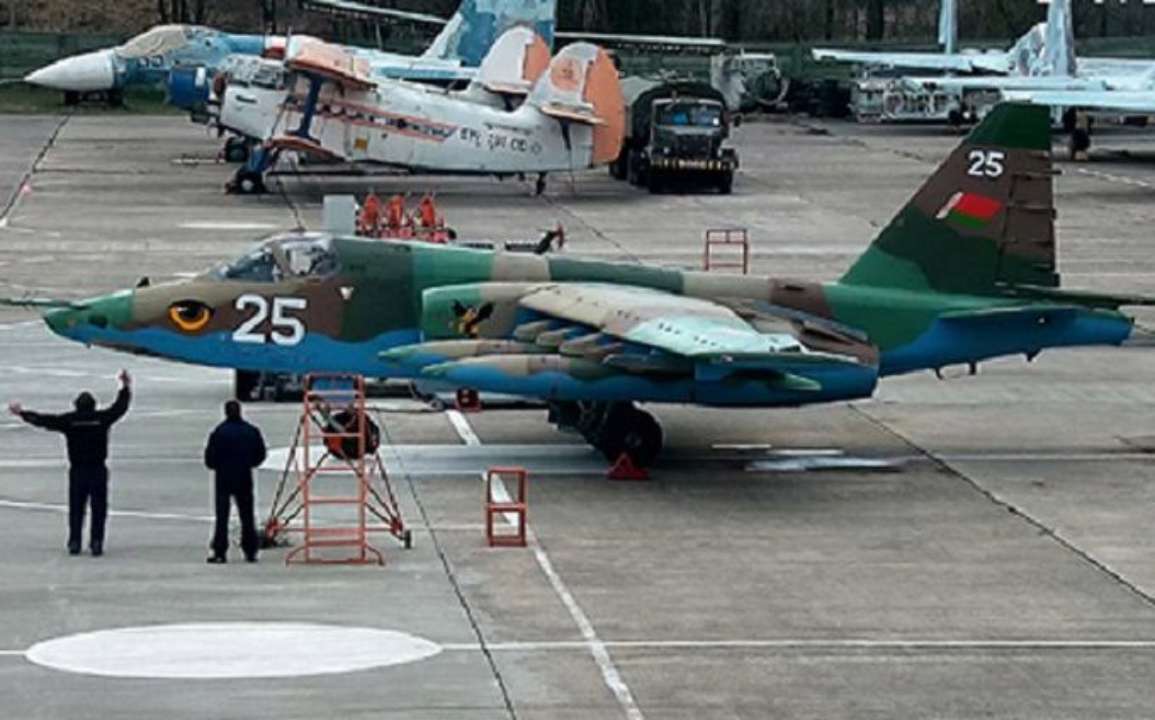 білоруські літаки Су-25