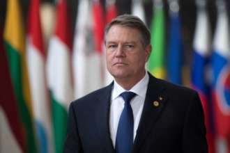 Президент Румунії заперечив падіння російських "шахедів" на території країни/Фото: Getty Images Президент Румунії заперечив падіння російських "шахедів" на території країни/Фото: Getty Images