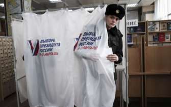 На виборах путіна в росії "голосують" мертві окупанти/Фото: Associated Press "Голосувати" можна навіть після загибелі: ГУР про псевдовибори путіна