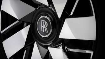 Фото: Rolls-Royce Схожий на бульдога: Rolls-Royce Cullinan отримав новий масивний дизайн