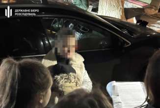 Фото: ГБР В Запорожье супружеская пара сделала бизнес на дезертирах
