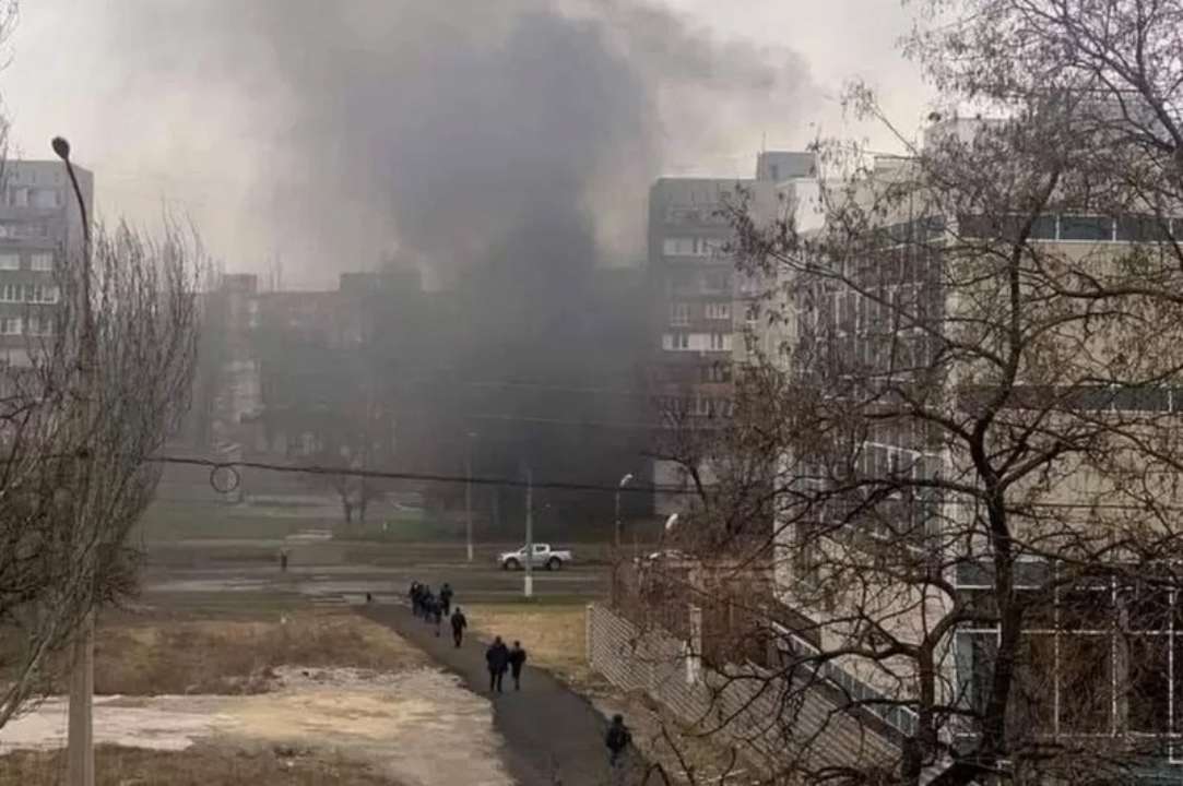 Кадри Маріуполя під обстрілами РФ/Фото: ВВС Маріуполь показали з космосу: Maxar надіслав знімки міста після обстрілу РФ