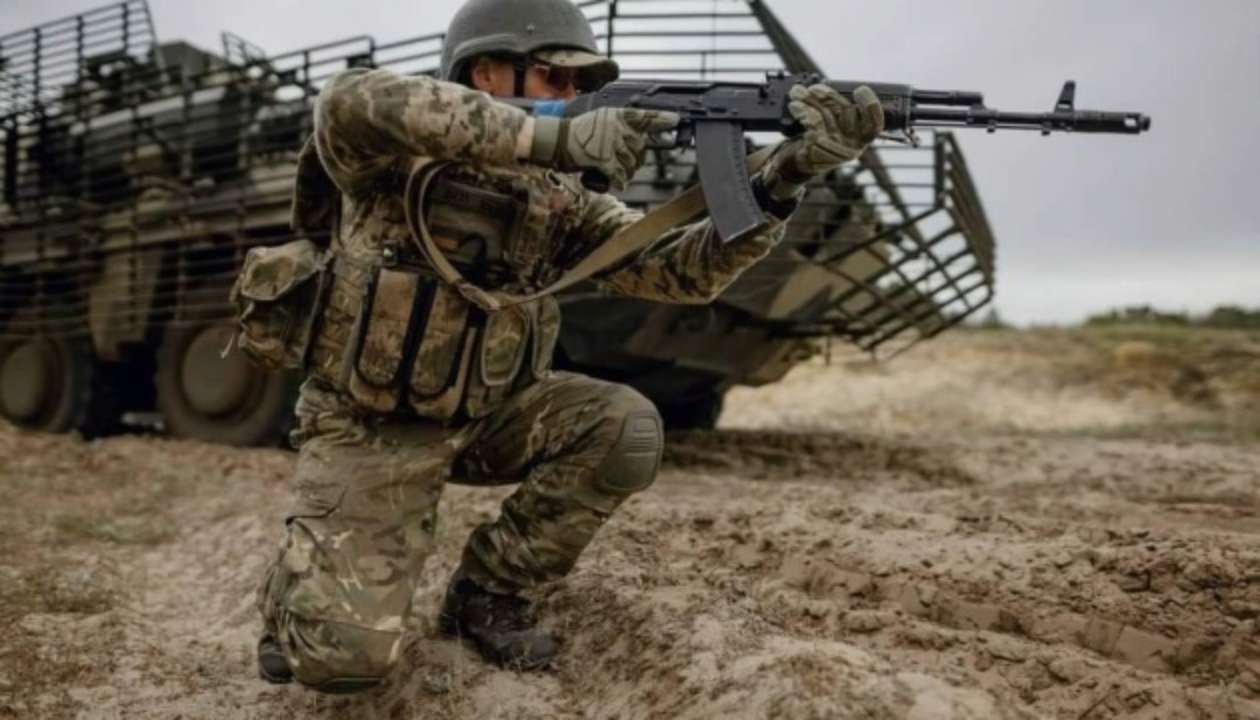 Історія порятунку: бойовий медик збив дрон-камікадзе під час евакуації пораненого Історія порятунку: бойовий медик збив дрон-камікадзе під час евакуації пораненого