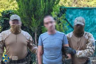 У Херсоні СБУ затримала зрадника/Фото: СБУ У Херсоні СБУ затримала зрадника/Фото: СБУ