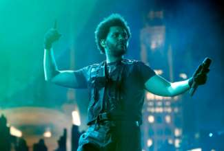 The Weeknd випустив саундтрек до фільму "Аватар: Шлях води"/Фото: Frazer Harrison/Getty Images Канадський співак The Weeknd