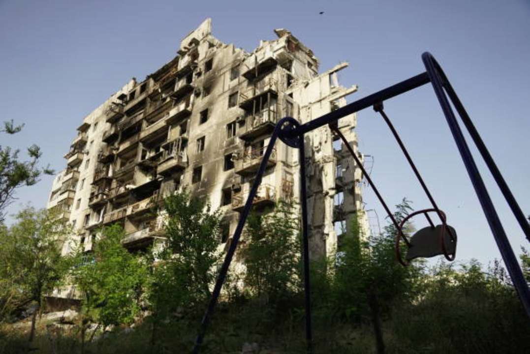 Місто-руїна: масштаби воєнних злочинів рф на прикладі Маріуполя