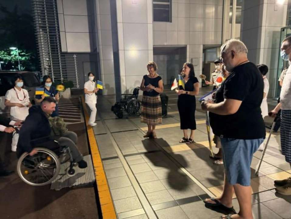 Ще одного українського військового відправили на реабілітацію до Японії / Фото: Посольство Японіїї Ще одного українського військового відправили на реабілітацію до Японії