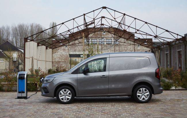 Фото: Renault Renault представила электрическую версию своего популярного мини-фургона
