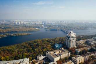 Чи загрожує Києву нове підтоплення / Фото: teksomolika/Freepik Чи загрожує Києву нове підтоплення / Фото: teksomolika/Freepik