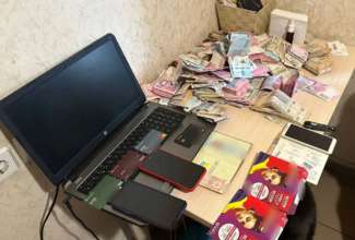 Повернення компенсації за купівлю неякісних ліків: поліцейські викрили злочинну організацію шахраїв Повернення компенсації за купівлю неякісних ліків: поліцейські викрили злочинну організацію шахраїв