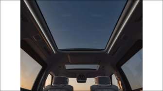 Фото: Volvo Комфортно, как в гостиной: Volvo представила свой первый электрический минивэн EM90. Фото