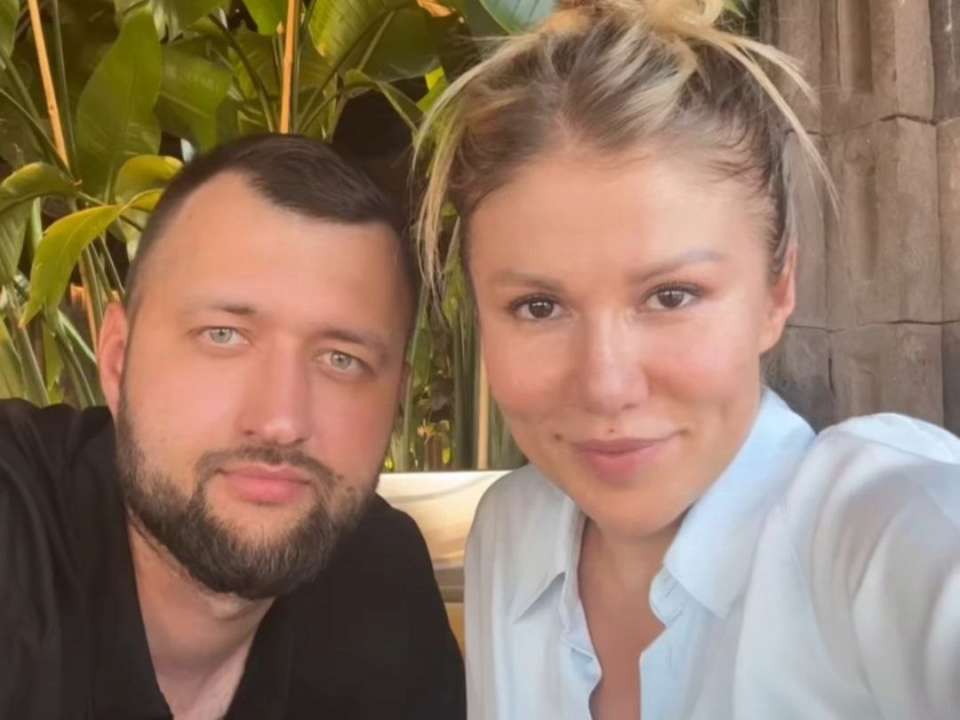 Алена Омаргалиева рассказала об отношениях с мужем-военным / Фото: Instagram/omargalieva.alena "Пути немного разошлись": Алена Омаргалиева рассказала, как война повлияла на ее отношения с мужем