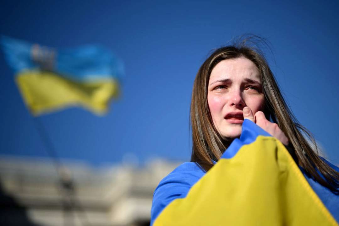 В Ірпені окупанти зґвалтували та вбили маму та сестру школярки/Фото: Getty Images