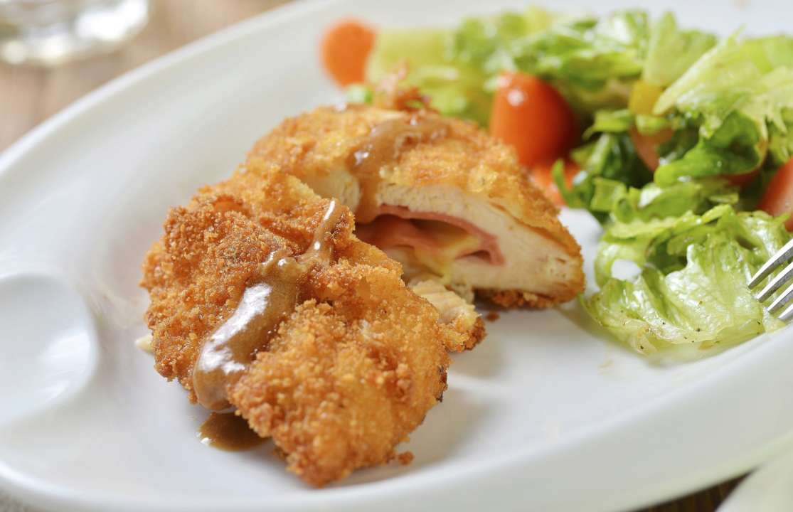 Рецепт вкусных куриных котлет. Фото: Pixabay Рецепт простых и вкусных куриных котлет с творогом и помидорами