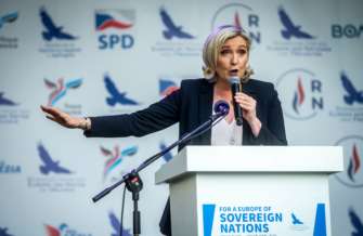 Ле Пен проти відправки французьких військових до України. Фото: GettyImages/Автор- Gabriel Kuchta Ле Пен