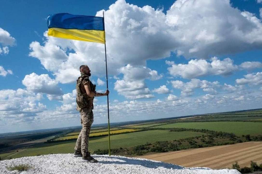 Нардеп заявил, что рост правого движения в Украине представляет угрозу демократии: реакция военного Нардеп заявил, что рост правого движения в Украине представляет угрозу демократии: реакция военного