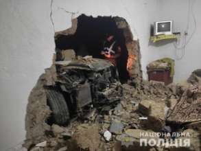 od.npu.gov.ua Въехал в жилой дом. В Одесской области иномарка протаранила жилище пенсионера